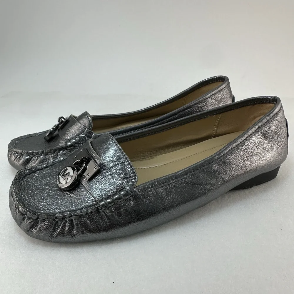 Michael Kors Women's Metallic Pewter Leather Loafers Size 7M Slip On Flats